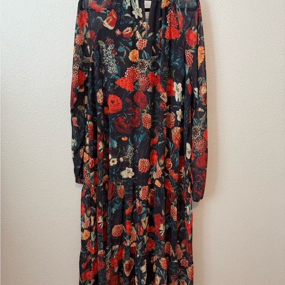 Ivy City Co. Elegant Red and Orange V-Neck Long Sleeve Sundress - Picture 3 of 3